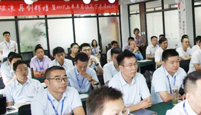 乘風破浪，再創輝煌，藍炬星集成灶2019半年總結規劃會議圓滿結束!